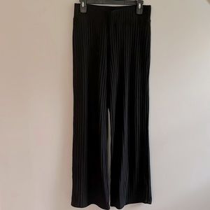 Michael Stars black wide leg ribbed sweatpants